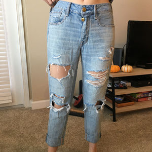 American Eagle light-wash ripped jeans